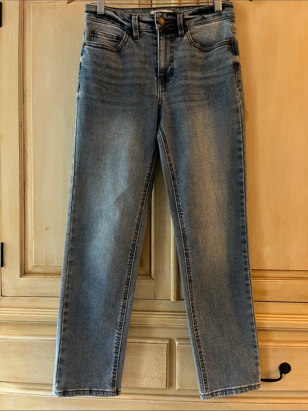 Oat New York Women's Faded Blue Straight-Leg Jeans-size 2/26-excellent